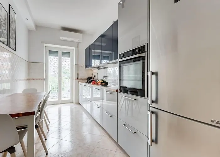 Appartement Bdc - Rome, Open City! 3-bdr!