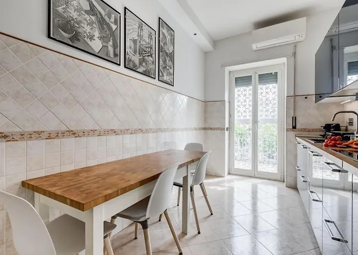 Appartement Bdc - Rome, Open City! 3-bdr! *