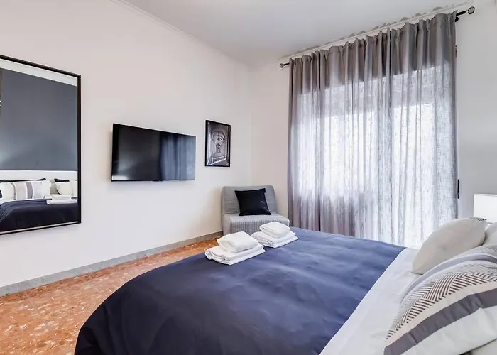 Bdc - Rome, Open City! 3-bdr! Appartement
