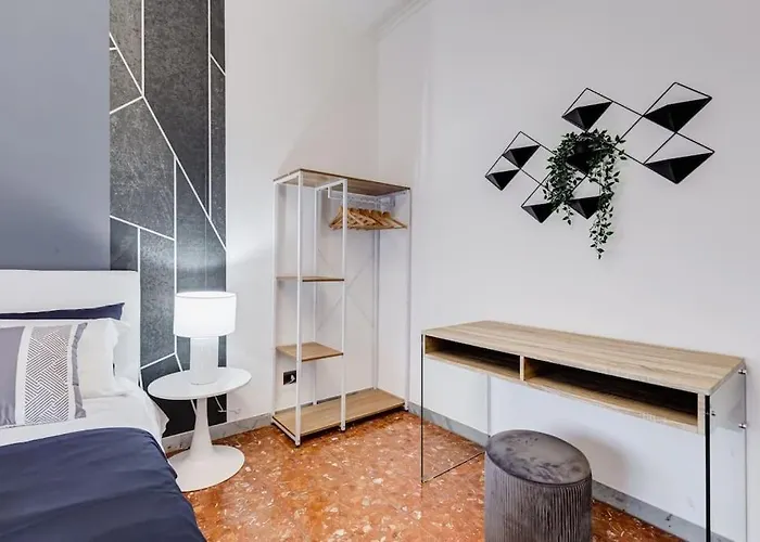 Bdc - Rome, Open City! 3-bdr! *